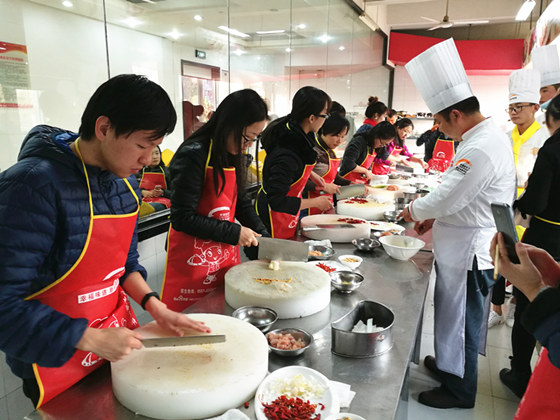 提升美食技艺——安徽省建筑设计院来我院团体培训