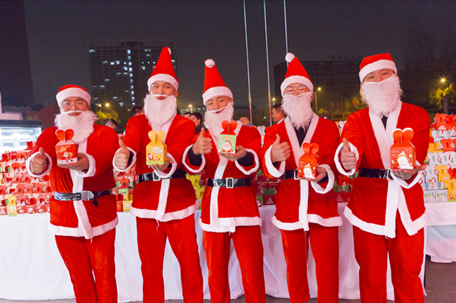 �׺�����үү�ڰ����¶���У԰