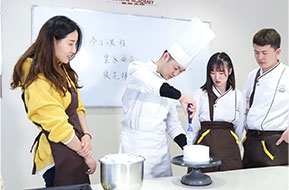 決