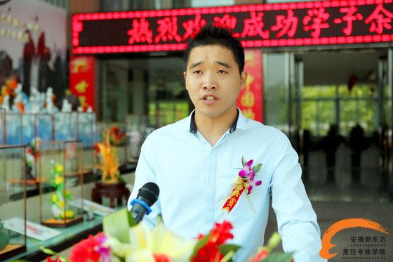周柱文