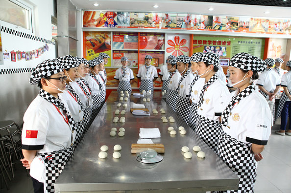 ����������ѵ���ļҺã��й��õ�����ʦ��ѵѧУ