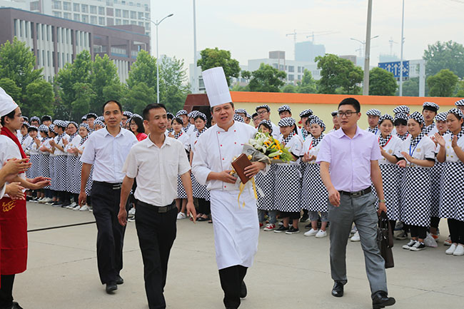 “名厨讲武堂”之喜来登酒店厨师长莅临我院传道授业
