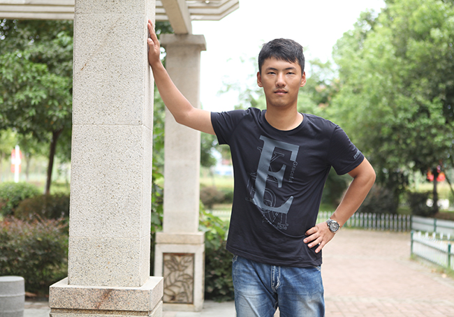 昨日的我以军人为傲,今日的我以厨师为豪