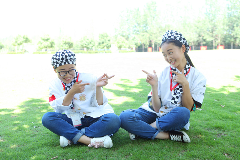 ��ЦŮ������Ƚ���ڰ����¶��������˸��õ��Լ�