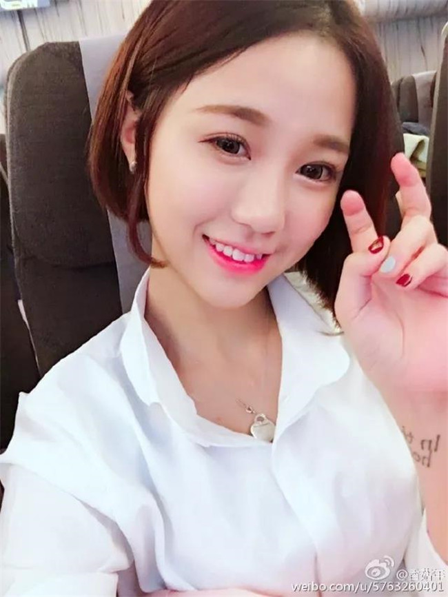 㹽