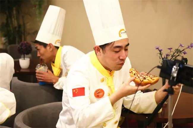 《上学吧,吃货们》上演厨艺大考验,引爆洪荒之力