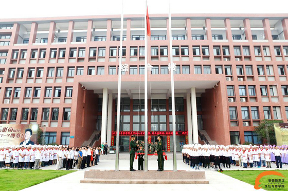 现在学厨师要多少钱西餐培训学校