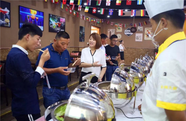 安徽新东方“幸福味道30年之美食体验馆”如约而至!