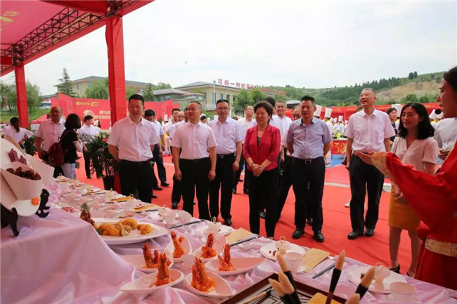 【以三十周年为契机,办百年烹饪名校】新东方烹饪教育三十周年盛典成功举办