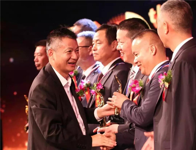 【以三十周年为契机,办百年烹饪名校】新东方烹饪教育三十周年盛典成功举办