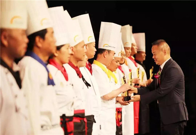 【以三十周年为契机,办百年烹饪名校】新东方烹饪教育三十周年盛典成功举办