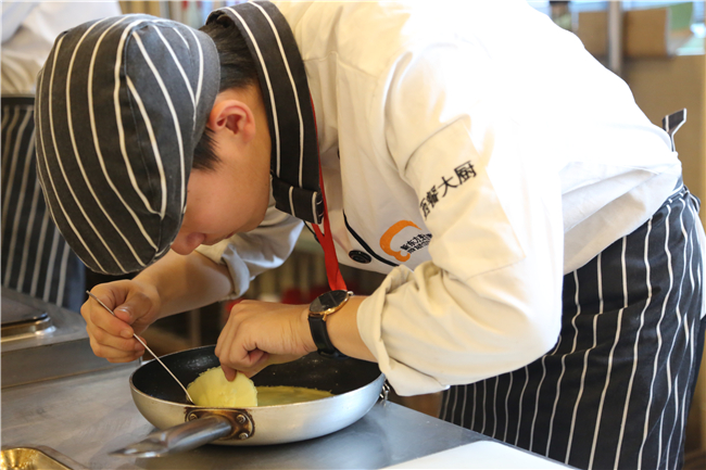 �����¶����׽���˾������ƴ������Ϯ