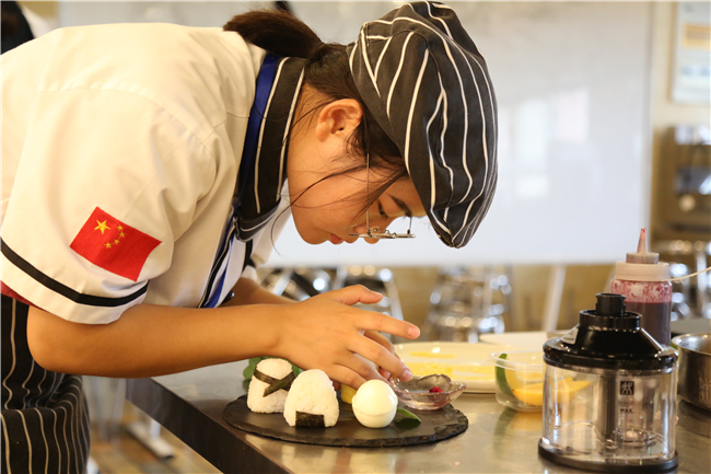 �����¶����׽���˾������ƴ������Ϯ