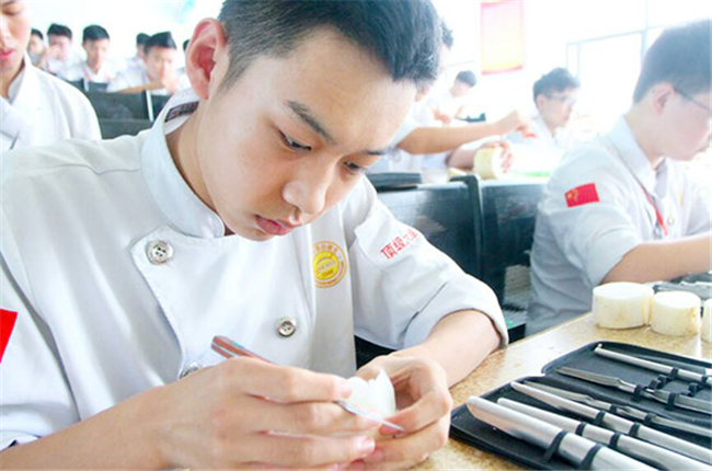 凭一技之长逆袭成百万年薪的老板,你也许可以成为下一个他们!