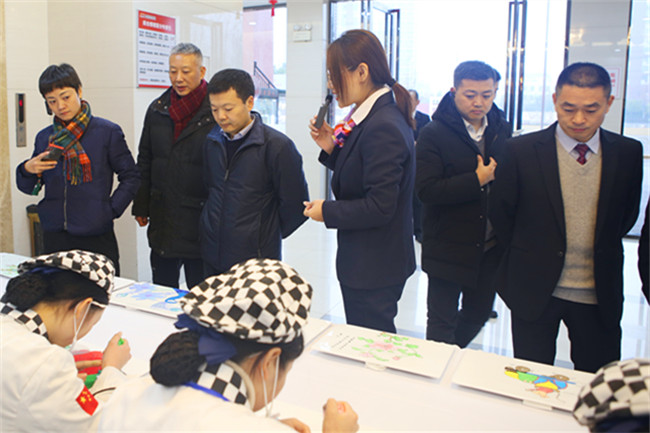四川新津县领导一行莅临我校参观交流