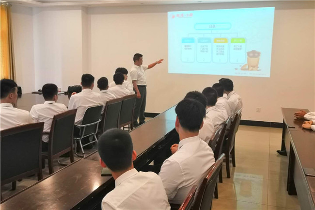 合肥虹泥集团来我校进行专场招聘