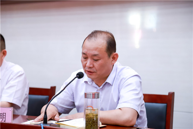 我校召开2019年夏季安全工作专项会议