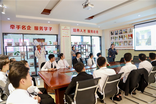 上海奈尔宝来我校进行专场招聘!
