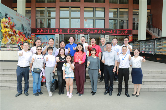 合肥市副市长王翔调研安徽新东方烹饪技工学校