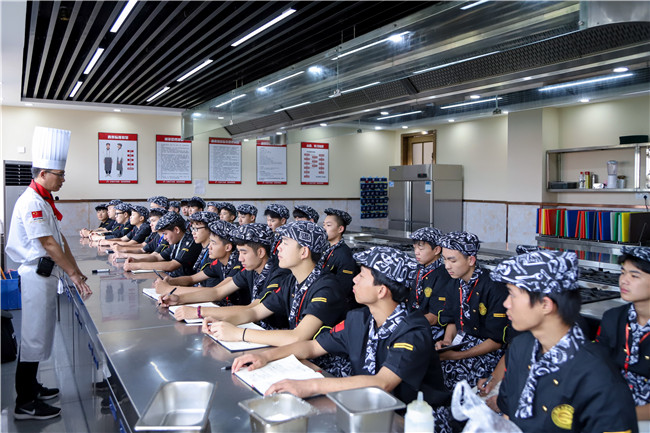 为什么越来越多的初高中生都会选择长期专业?