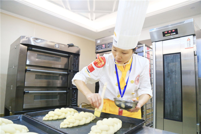 技能中国:2019年“新东方杯”全国教师技能大比武总决赛拉开战幕