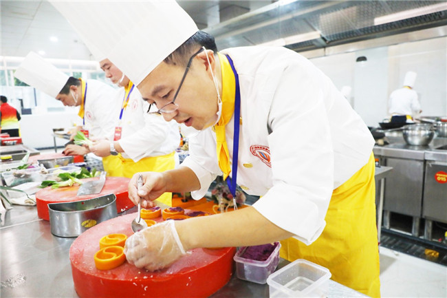 技能中国:2019年“新东方杯”全国教师技能大比武总决赛拉开战幕
