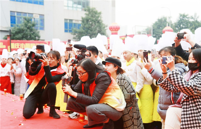 技能中国:2019年“新东方杯”全国教师技能大比武总决赛拉开战幕