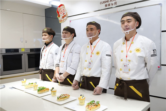 安徽新东方举行西式面点师资格证考试