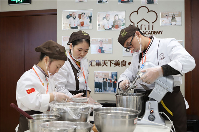 安徽新东方举行西式面点师资格证考试