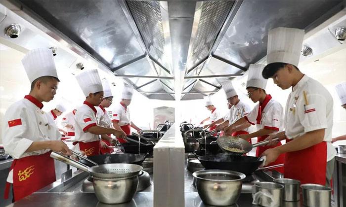 新东方烹饪学费价目表图片