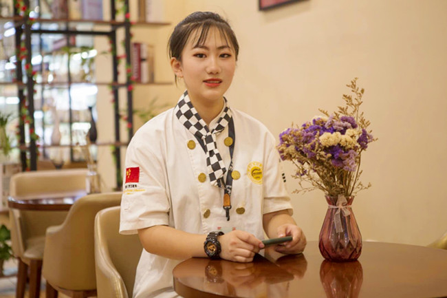 新生故事|王蕊:知足坚定,温柔上进,西点成就更好未来!