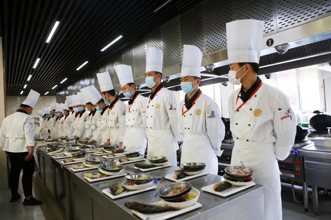 现在学烹饪技术还有前途吗?未来就业怎么样?