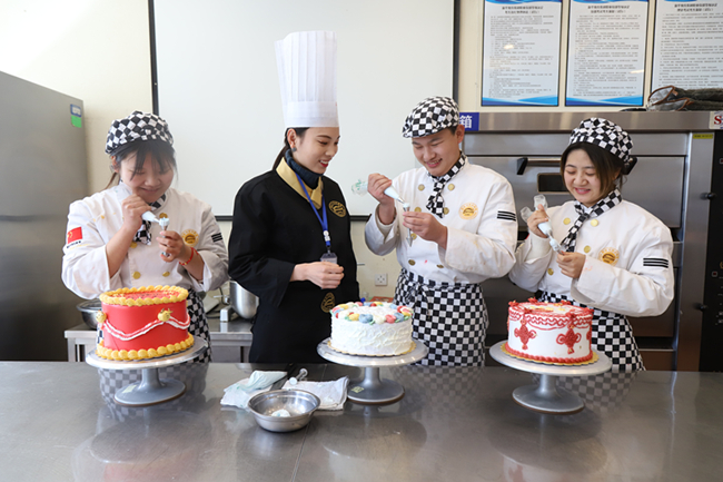 一学就困?来安徽新东方学西点,成就你的好未来!