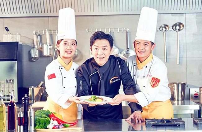 学中餐烹饪,传承餐饮文化,拥抱美好未来!