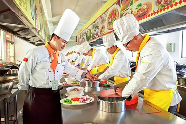 遵从内心,“弃医从厨”,中餐学子孟南的精彩学厨故事