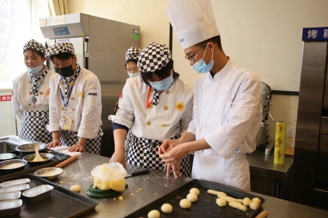 学厨师前景怎么样?