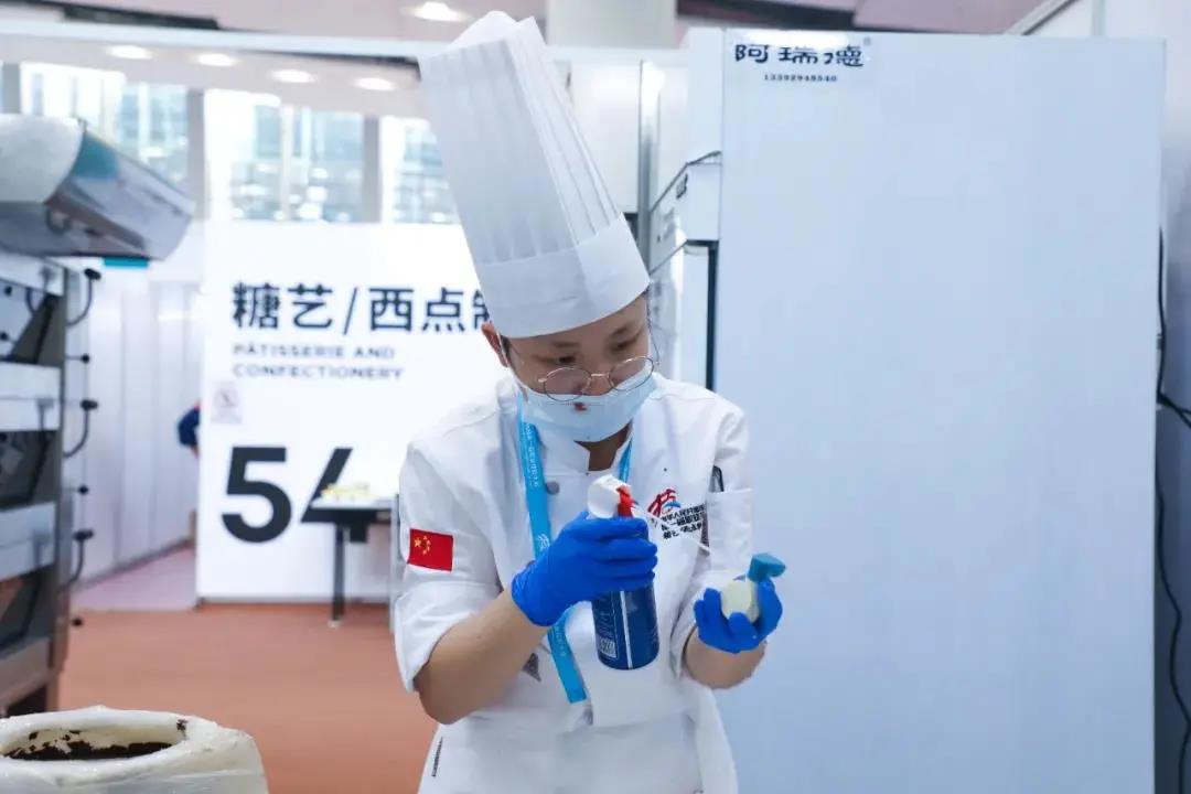 喜讯|我校学子在全国乡村振兴职业技能大赛西式面点师项目学生组中获得三等奖!