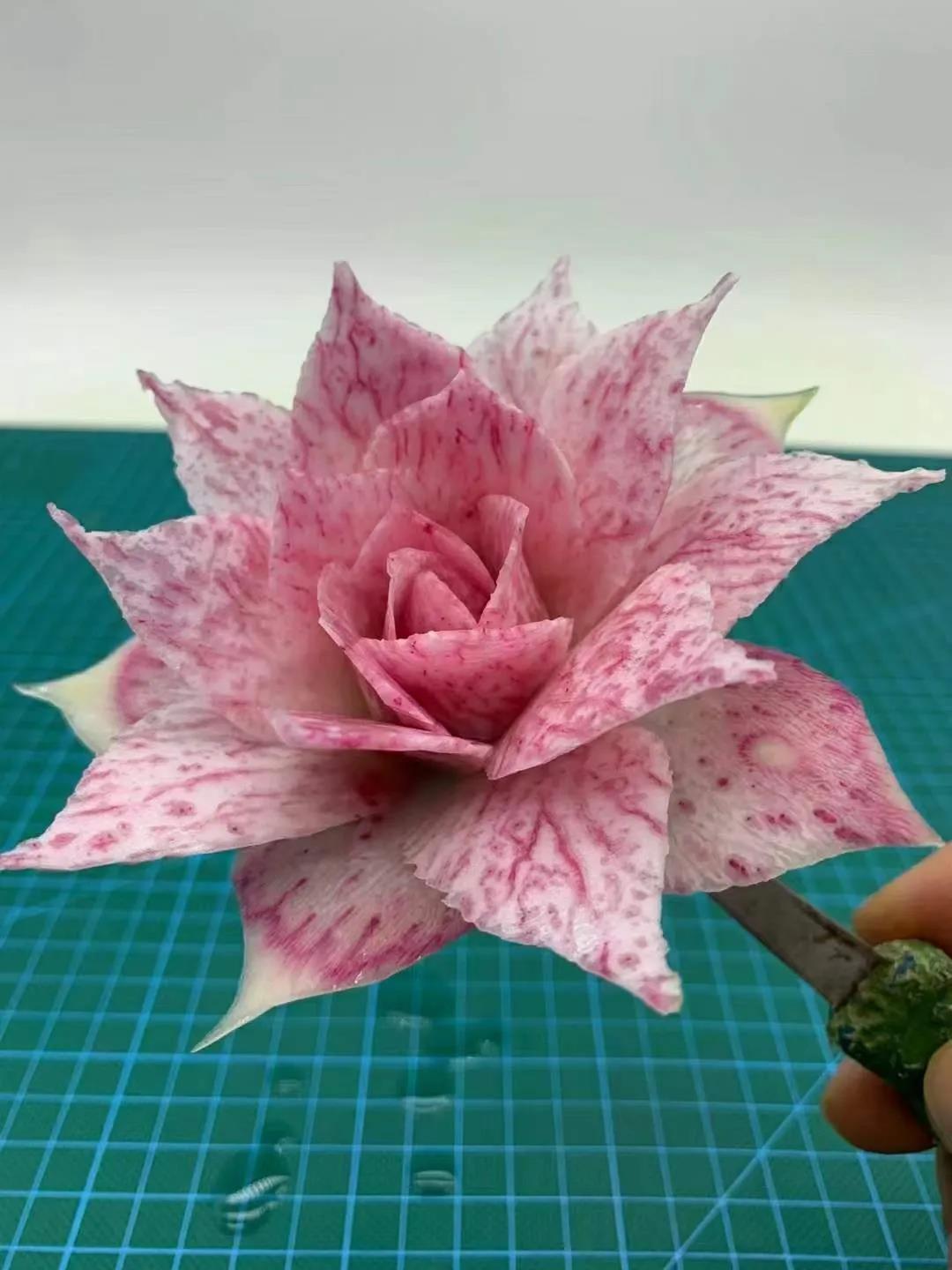这朵花有点不一样!来看看学生们的雕花作品