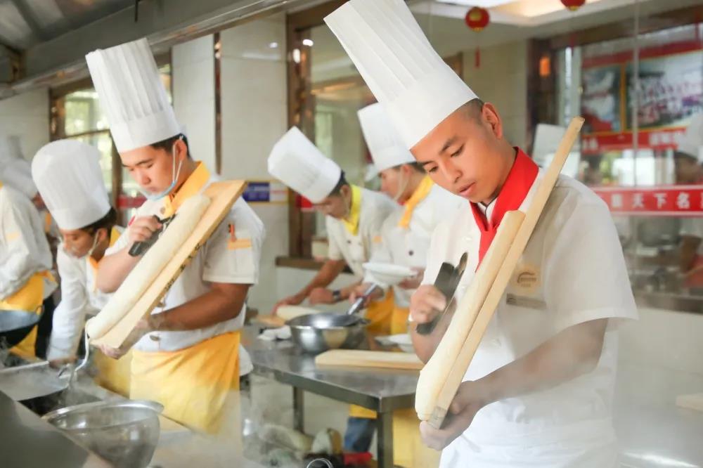 初高中生学技术为什么都选安徽新东方?