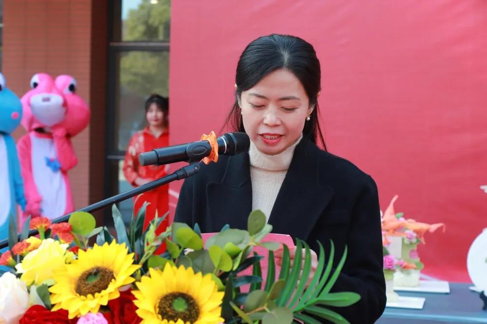 安徽新东方二期新食堂今天开业啦!活动现场太欢乐了