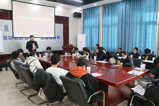 新生开学季,欢乐研学游,精彩未来从安徽新东方启航