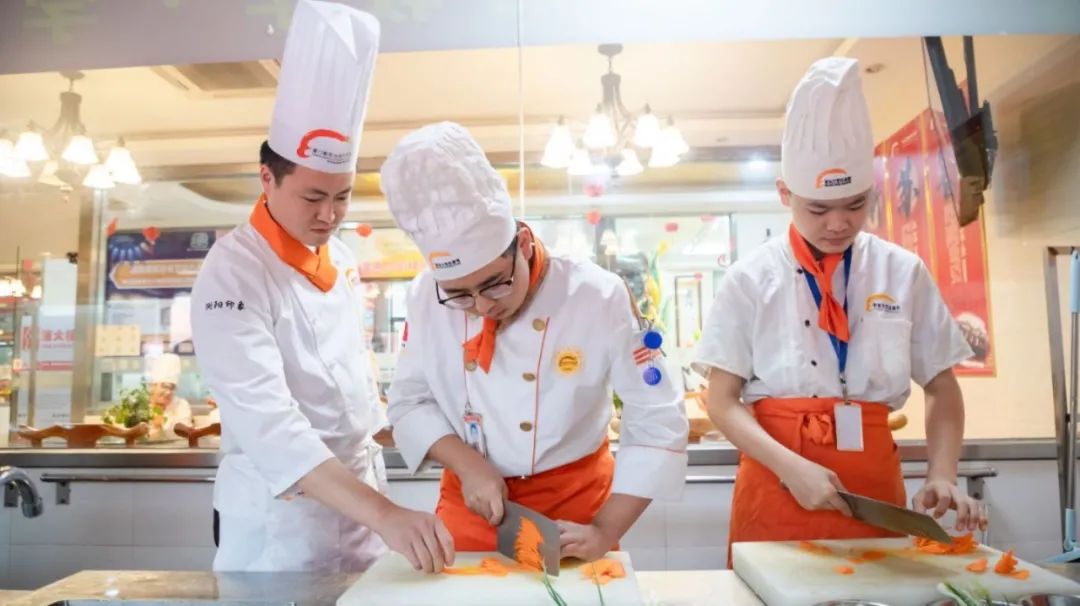 当青春在安徽新东方翻涌时……