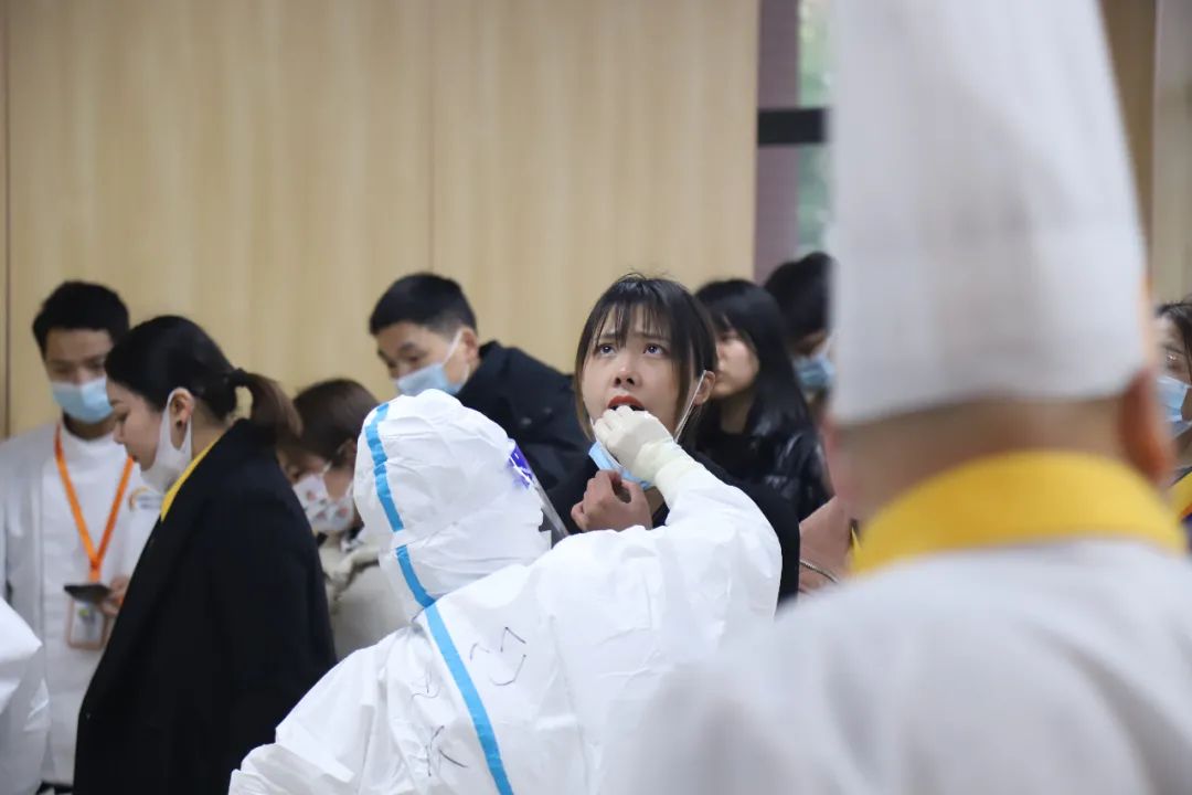 体温正常!核酸正常!安徽新东方开展全体师生核酸检测