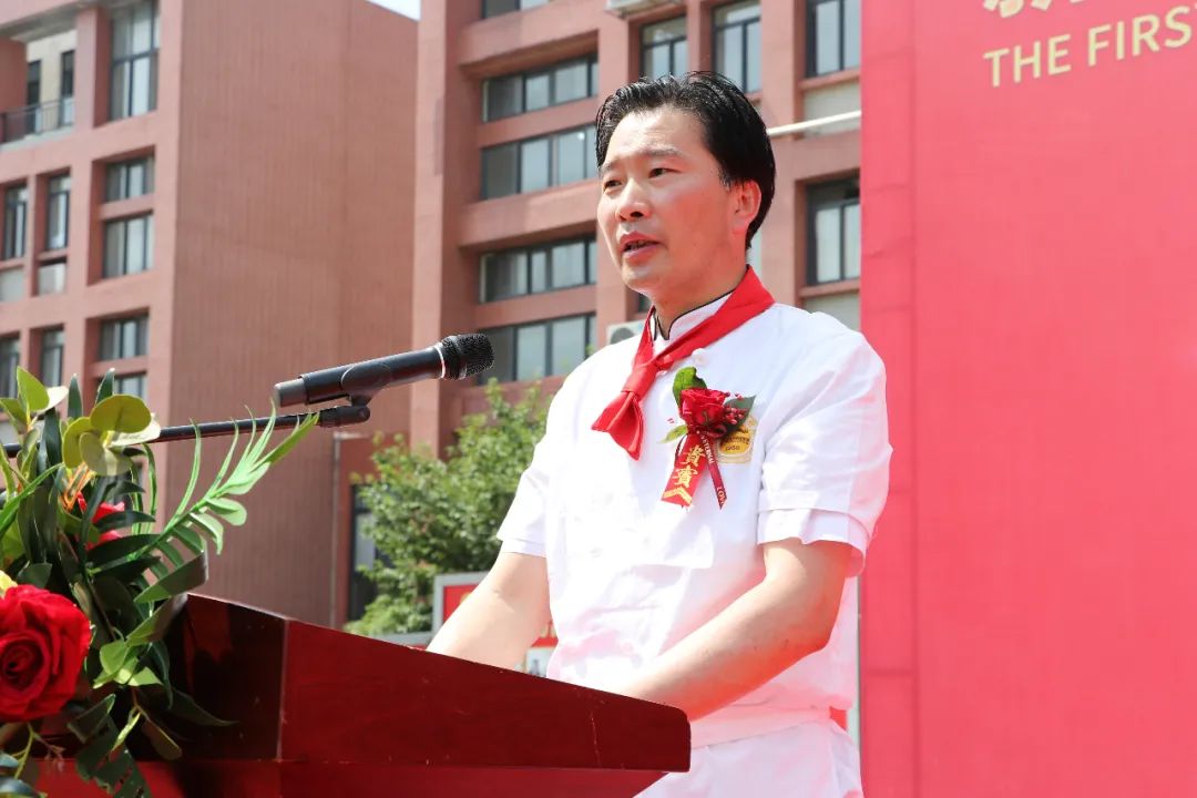 【与行业大师同行,共赢未来】新东方烹饪教育研发基地揭牌暨老师名厨受聘仪式今日圆满举行!